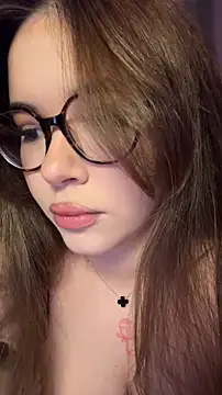 CutiePie3 online show from May 2026 09:40:02 PM