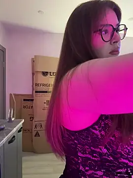 CutiePie3 online show from December 2025 08:31:01 PM