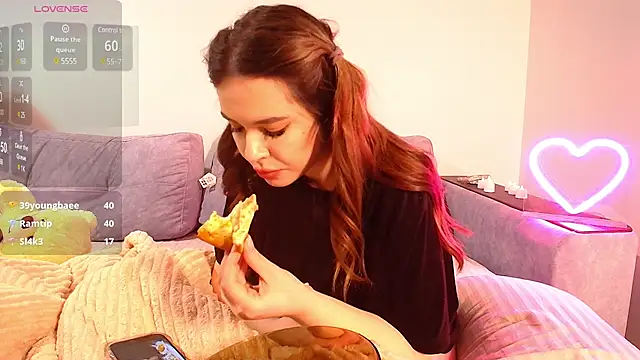 Snapshot of CutiePie3 chatting on February 2025 03:23:01 AM CutiePie3 online show from February 2025 03:23:01 AM