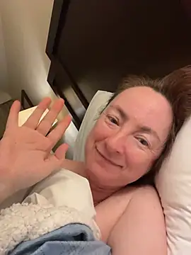 LouiseTswing online show from January 2025 07:03:01 AM