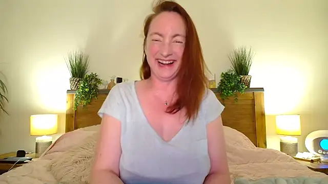 LouiseTswing online show from March 2025 07:48:02 PM