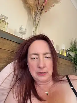 LouiseTswing online show from July 2026 01:17:02 PM