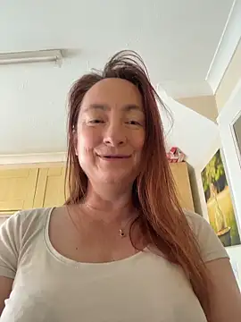 LouiseTswing online show from March 2026 12:50:02 PM