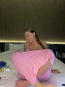 mayakitsune69 online show from February 2026 09:51:02 AM