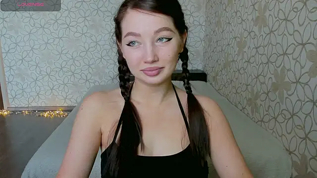Lissa Cristal online show from May 2026 10:13:01 AM