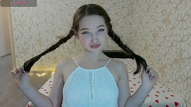 Lissa Cristal online show from December 2025 12:20:02 PM