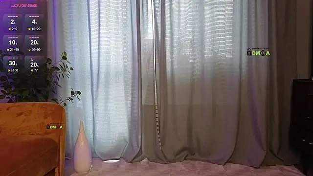 Snapshot of Your_dream_Alice chatting on March 2025 01:12:02 PM Your dream Alice online show from March 2025 01:12:02 PM