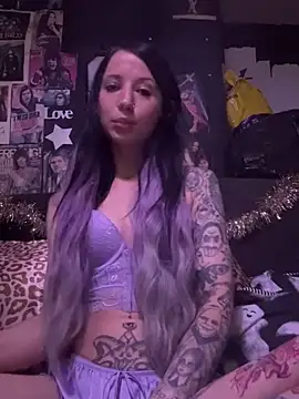 MissMidnightUK online show from December 2025 12:10:02 AM