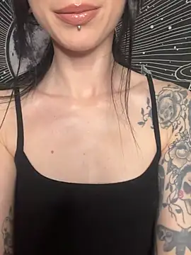 MissMidnightUK online show from May 2026 11:13:02 PM
