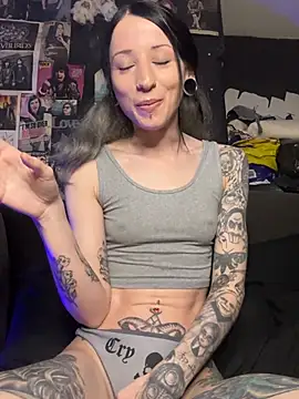 MissMidnightUK online show from April 2026 10:38:02 PM