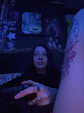 MissMidnightUK online show from December 2025 12:28:02 AM