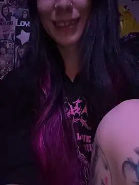 MissMidnightUK online show from December 2025 06:17:01 PM