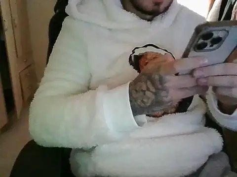 Snapshot of realityyshowww chatting on November 2025 11:03:01 AM realityyshowww online show from November 2025 11:03:01 AM