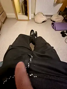 Snapshot of realityyshowww chatting on December 2024 05:59:02 PM realityyshowww online show from December 2024 05:59:02 PM