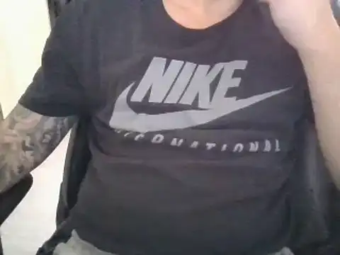 Snapshot of realityyshowww chatting on October 2025 03:23:02 PM realityyshowww online show from October 2025 03:23:02 PM