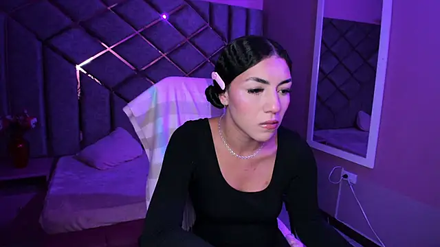 Poly Sasha  online show from February 2026 04:34:02 AM