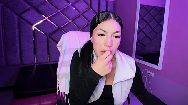 Poly Sasha  online show from March 2026 03:23:01 AM