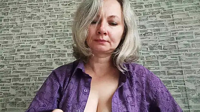 EdithManning online show from September 2025 06:31:01 AM