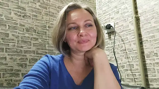 EdithManning online show from February 2025 03:29:01 PM