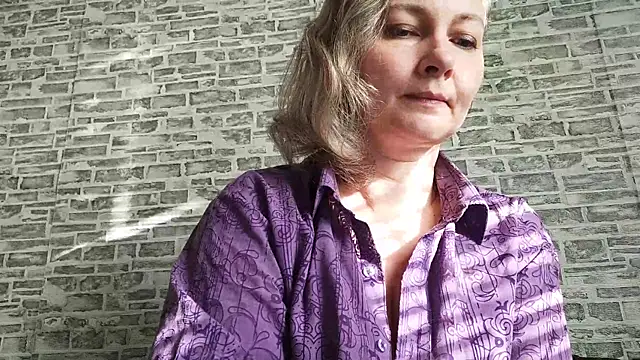 EdithManning online show from November 2025 07:22:01 AM