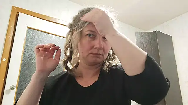 EdithManning online show from May 2026 06:04:02 PM