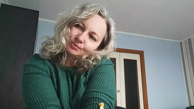 EdithManning online show from April 2026 06:49:01 AM