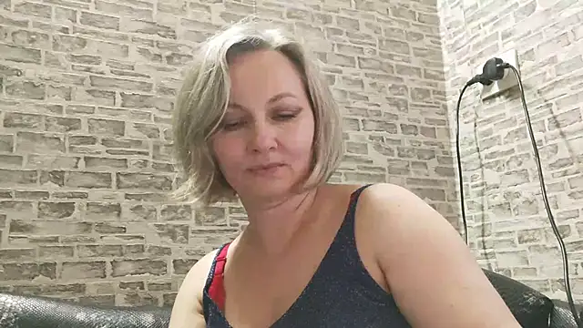 EdithManning online show from February 2025 01:49:02 PM