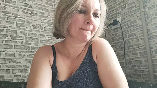 EdithManning online show from February 2025 06:49:02 AM