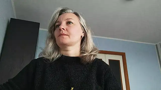 EdithManning online show from April 2026 06:32:02 AM
