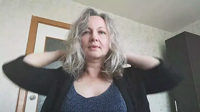 EdithManning online show from June 2026 05:51:01 AM