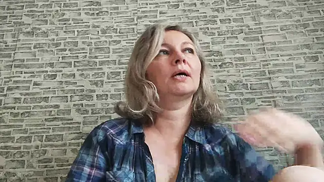 EdithManning online show from September 2025 05:07:01 AM
