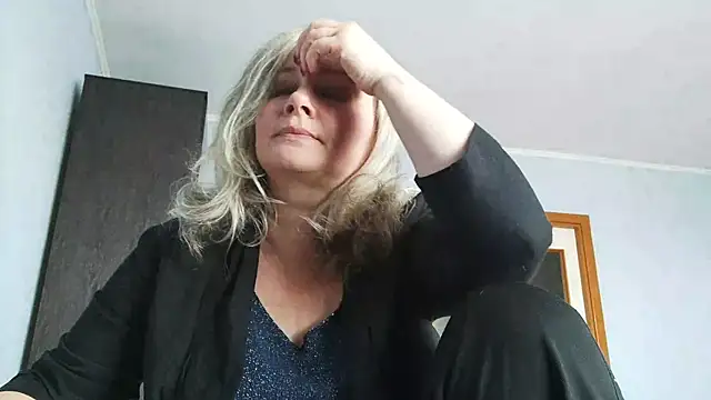 EdithManning online show from March 2026 12:43:01 PM