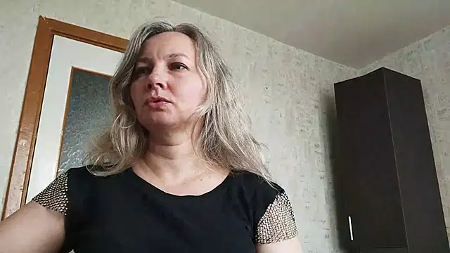 EdithManning online show from May 2026 07:07:02 AM