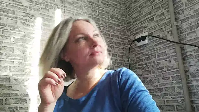 EdithManning online show from February 2025 09:20:02 AM