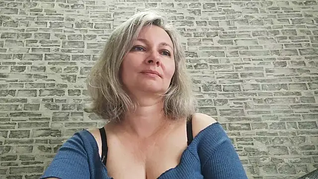 EdithManning online show from September 2025 05:10:01 AM