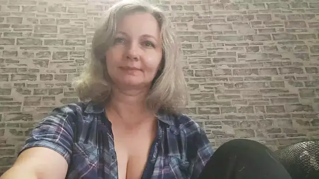 EdithManning online show from October 2025 05:31:01 AM