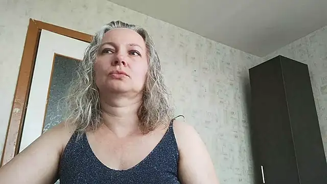 EdithManning online show from May 2026 05:57:02 AM