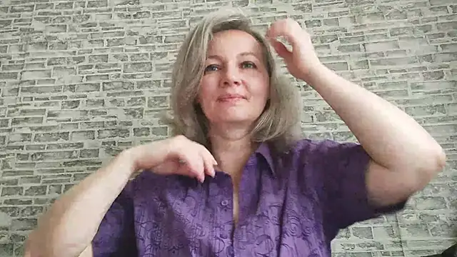 EdithManning online show from September 2025 05:25:02 AM
