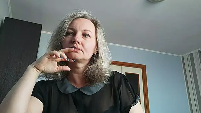 EdithManning online show from March 2026 06:36:01 AM