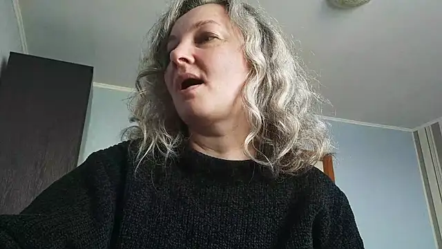EdithManning online show from May 2026 05:22:02 AM