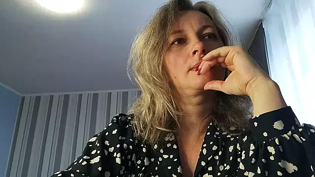 EdithManning online show from February 2026 06:35:01 AM