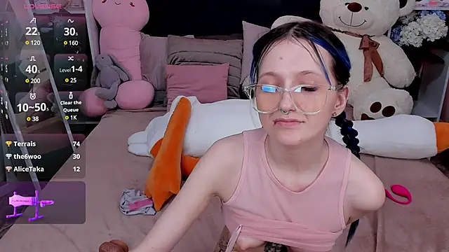 Snapshot of MiaKarlos chatting on March 2025 07:15:01 AM MiaKarlos online show from March 2025 07:15:01 AM