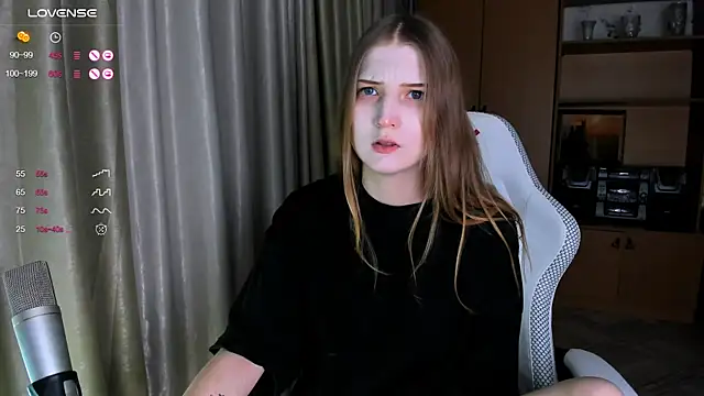 princessaalicc online show from December 2025 02:18:01 PM