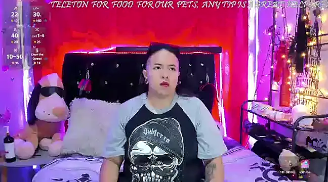 Snapshot of katieeandsharonn chatting on January 2025 12:39:01 PM katieeandsharonn online show from January 2025 12:39:01 PM