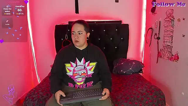 katieeandsharonn online show from March 2026 01:38:02 PM