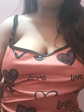Hot-Anuska online show from April 2026 04:13:01 PM