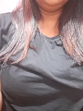 Hot-Anuska online show from December 2025 06:24:01 PM