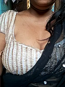 Snapshot of Hot-Anuska chatting on March 2025 04:38:01 AM Hot-Anuska online show from March 2025 04:38:01 AM