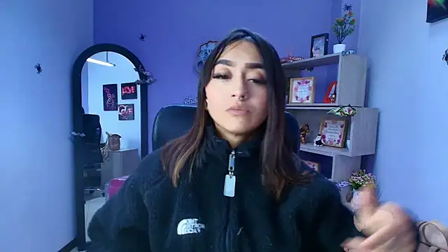 Miaa Thopmson online show from November 2025 03:43:02 AM