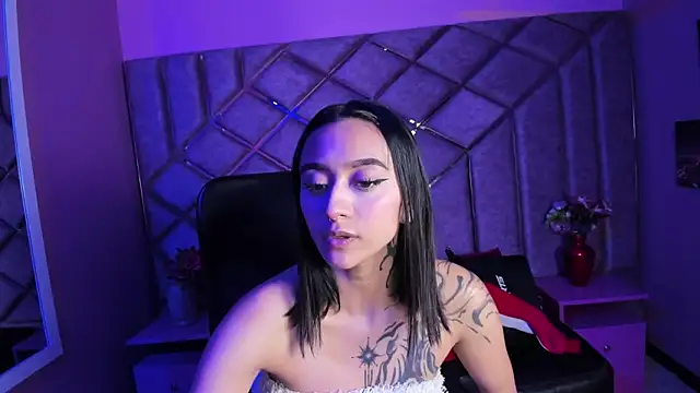 Miaa Thopmson online show from September 2025 02:32:01 AM